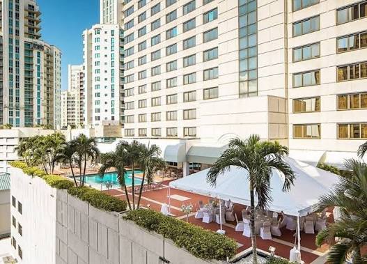 Pool deck and outdoor event space at the Miami Marriott Dadeland.