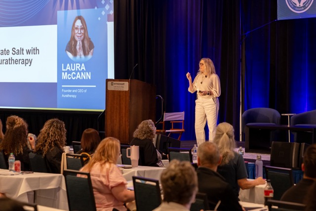 Laura McCann presenting Elevate Salt with Auratherapy at a STACon breakout.