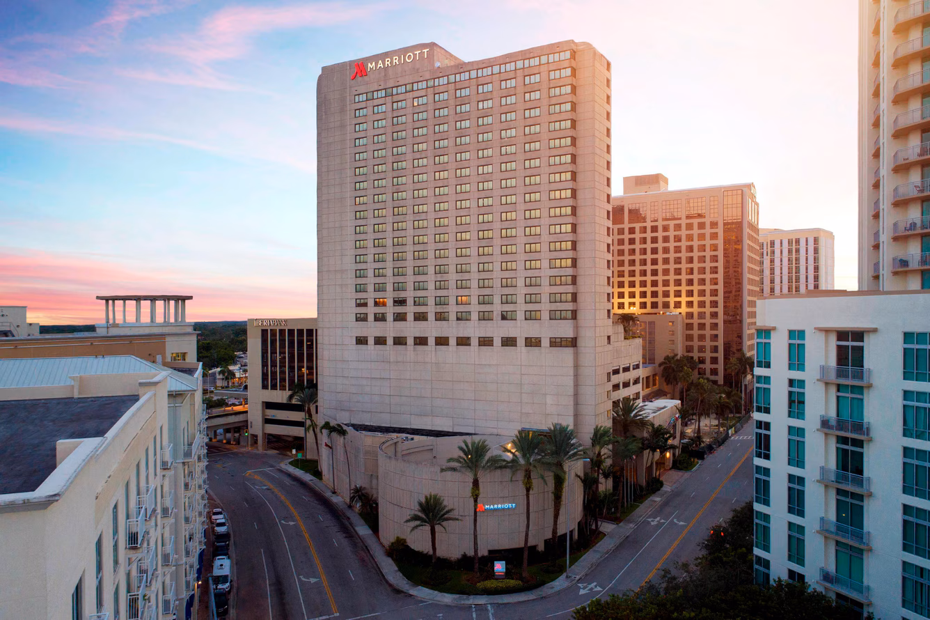 Miami Marriott Dadeland exterior.